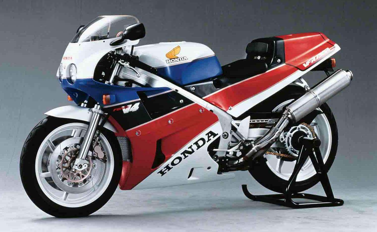 Японский мотоцикл 8. Хонда ВФР 750 Р. Honda VFR 400 1990. Honda rc30. Хонда VFR 750 1987.